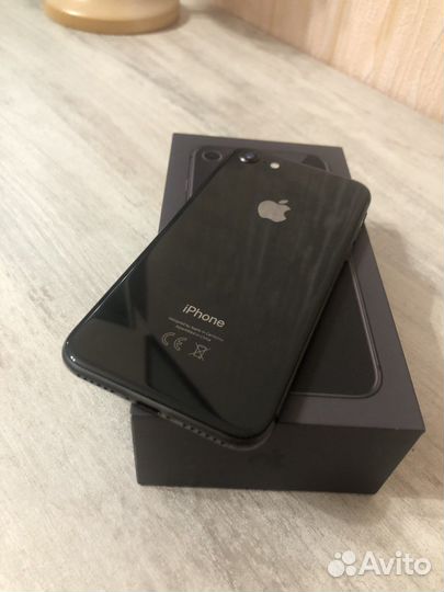 iPhone 8, 64 ГБ