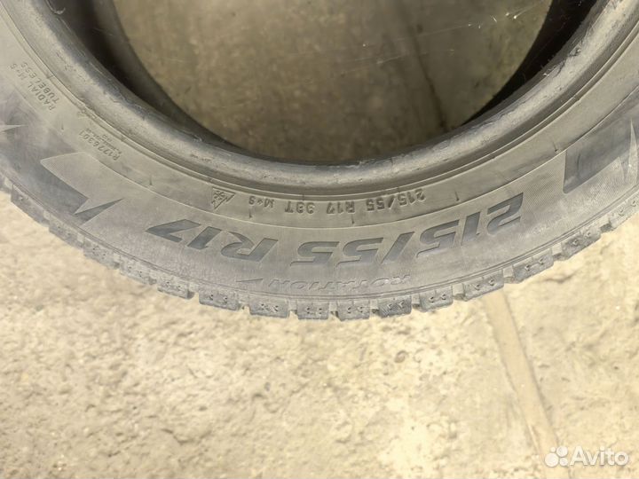 Pirelli Carrier 215/55 R17 98