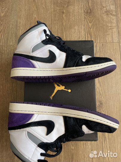 Air jordan 1 mid se court purple suede