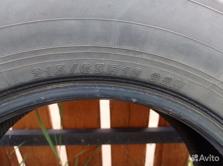 Yokohama BluEarth RV-02 215/65 R16 78H