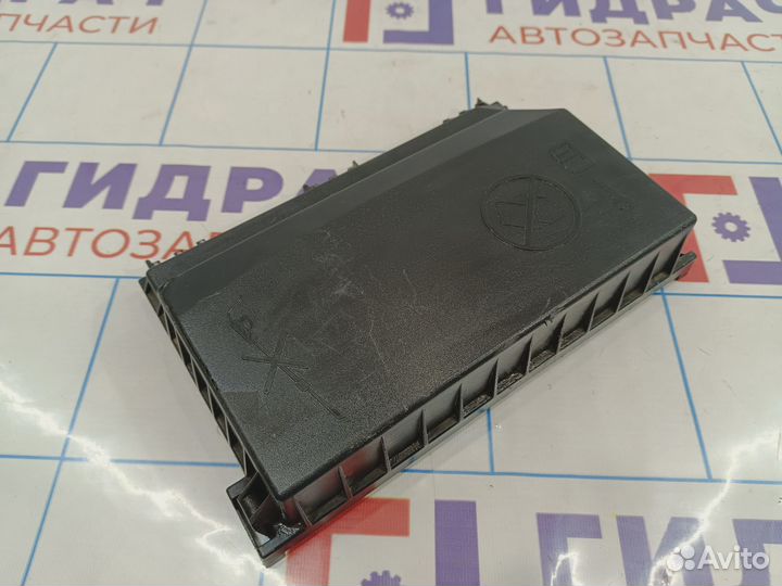 Крышка блока предохранителей Opel Astra (J) 134033