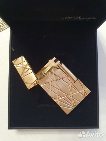 Зажигалка S.T.Dupont