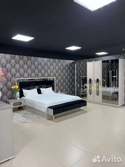 Спальный гарнитур Kamer