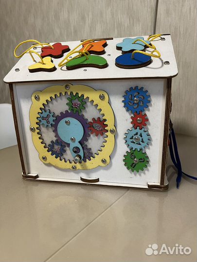 Бизиборд домик со светом