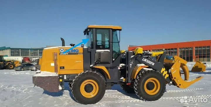 Стекло заднее на погрузчик xcmg LW 330 FN