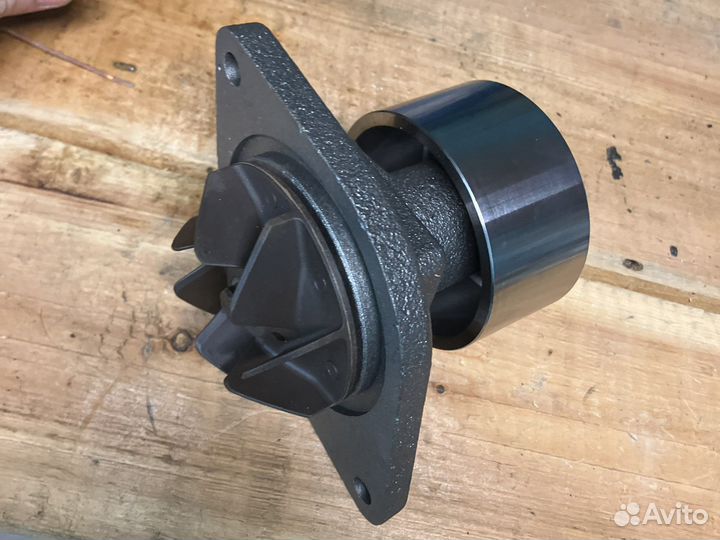 Водяной насос камаз