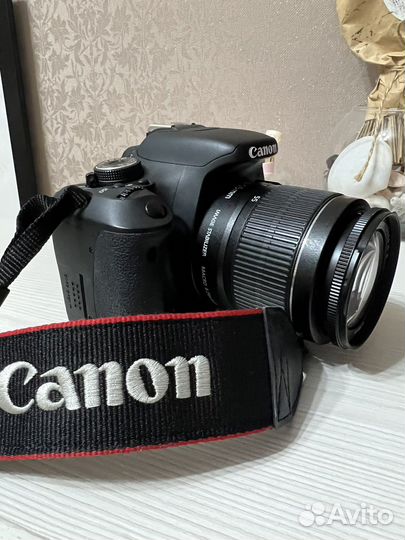 Зеркальный фотоаппарат Canon EOS 600d