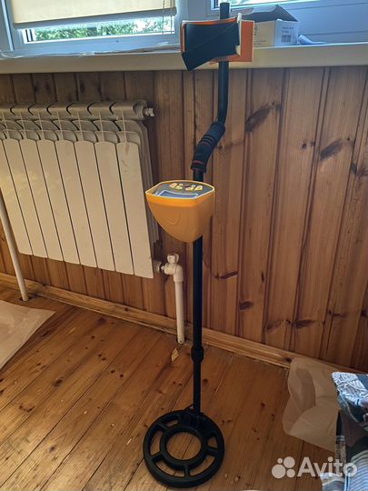 Металлоискатель новый