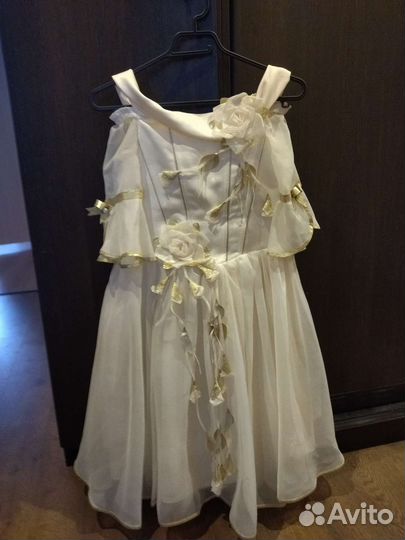 Платье для девочки нарядное