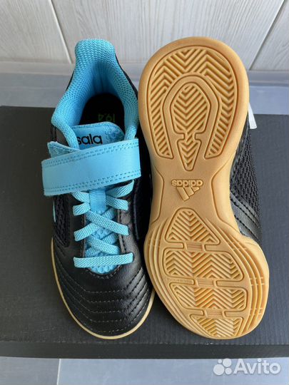 Футзалки adidas