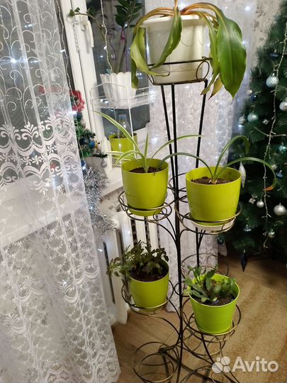 Подставка для цветов напольная металлическая