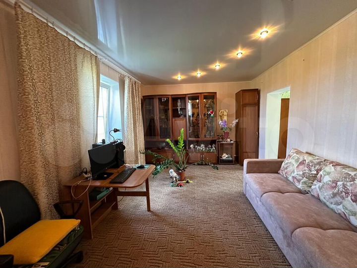 3-к. квартира, 55 м², 1/1 эт.