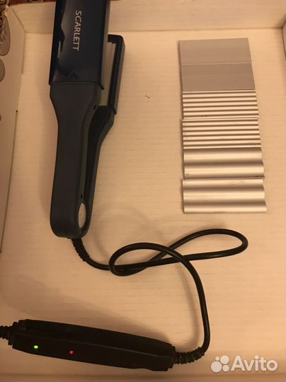 Выпрямитель для волос новый Scarlett