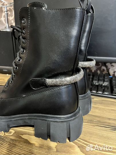 Ботинки зимние женские