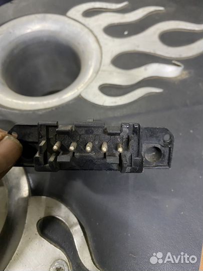 Градусник Mercedes W124