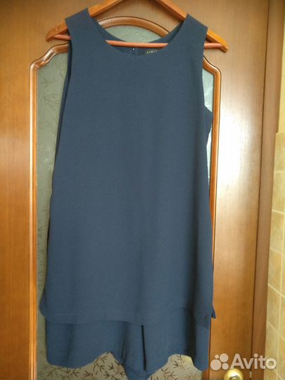 Продаю платье двойное с шортами как комбинезон б/у