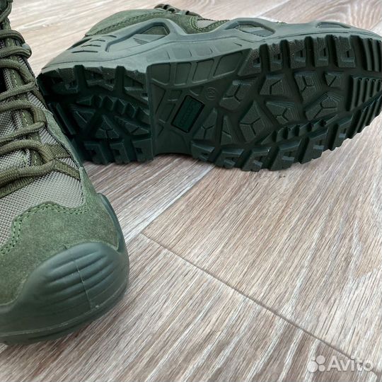 Ботинки тактические Lowa, треккинг, военные. Лова