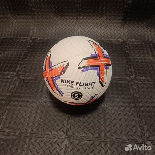 Футбольный мяч nike новый
