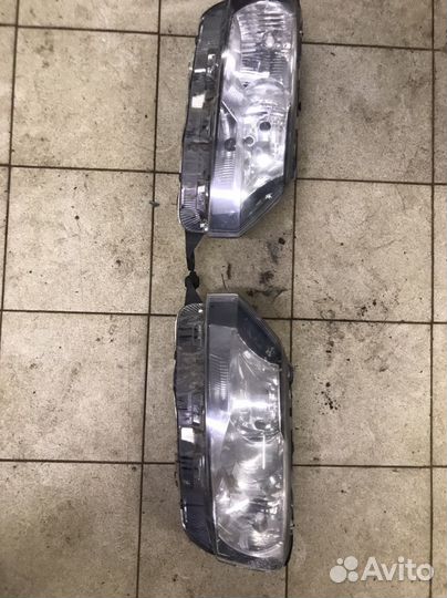 Блок фары skoda rapid 2017