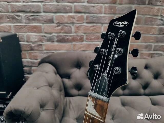 Электрогитара Superstrat + Комбо + Аксессуары