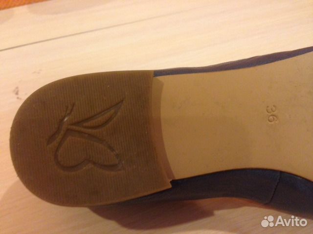 Фирменные балетки из натуральной кожи