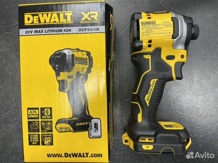 Бесщёточный импульсный шуруповерт Dewalt 18 DCF850