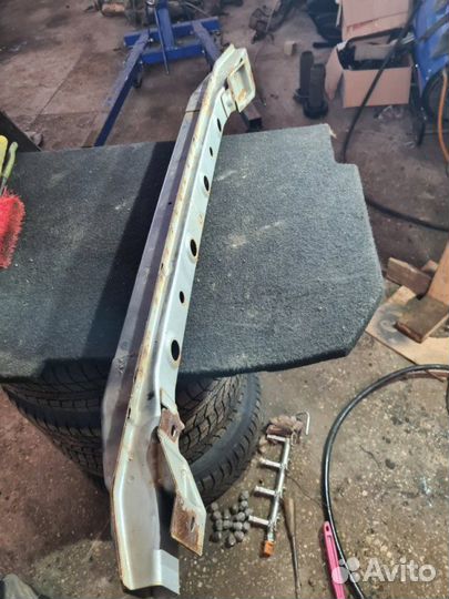 Усилитель бампера передний Mitsubishi Lancer 9