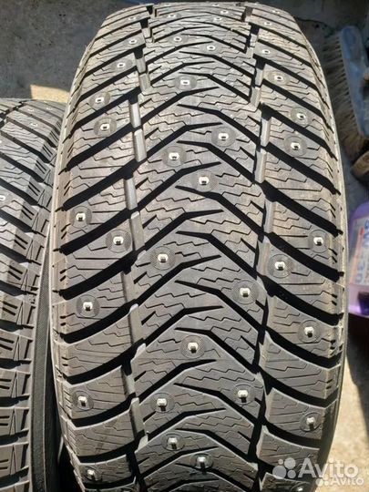 Yokohama Ice Guard IG65 215/60 R17