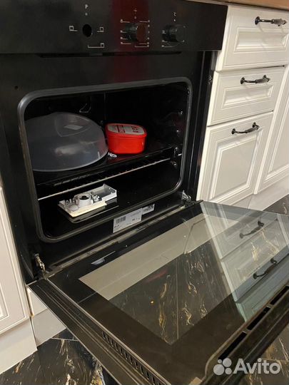 Духовка электрическая встраиваемая бу