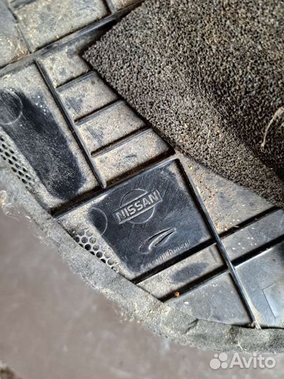 Накладка торпеды Nissan Fuga