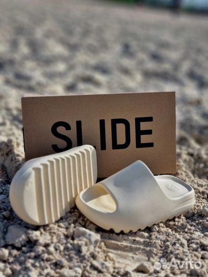 Adidas Yeezy Slide Pure