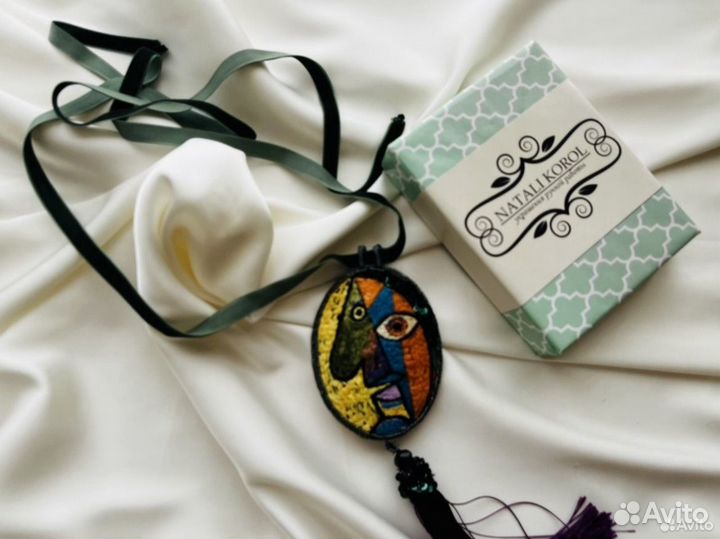 Чокер колье кулон из натуральных камней