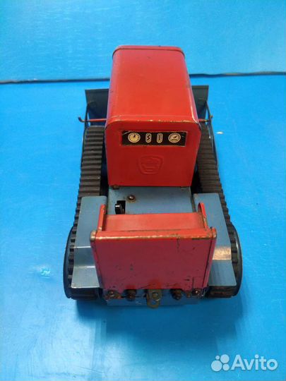 Игрушка Трактор