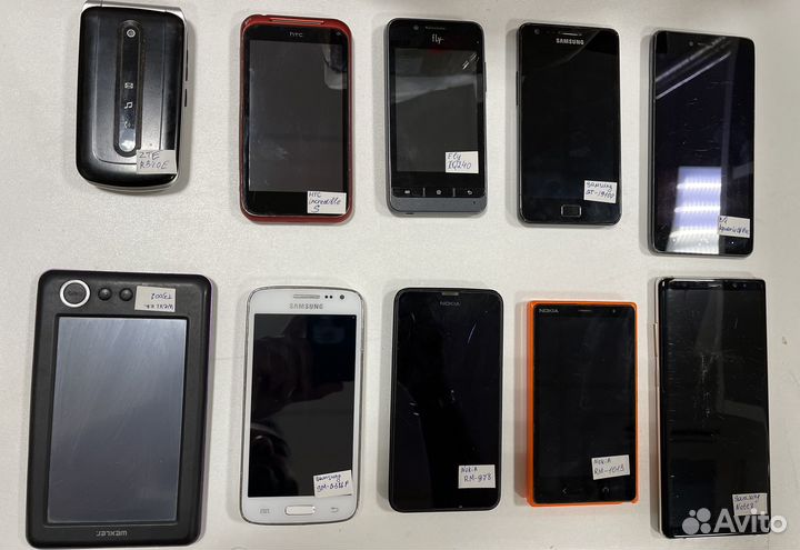 Мобильные телефоны на запчасти