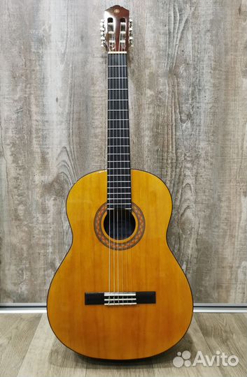 Классическая гитара Yamaha C40