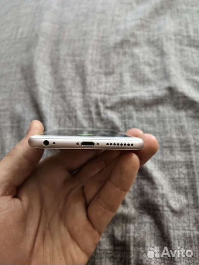 Телефон iPhone 6s plus