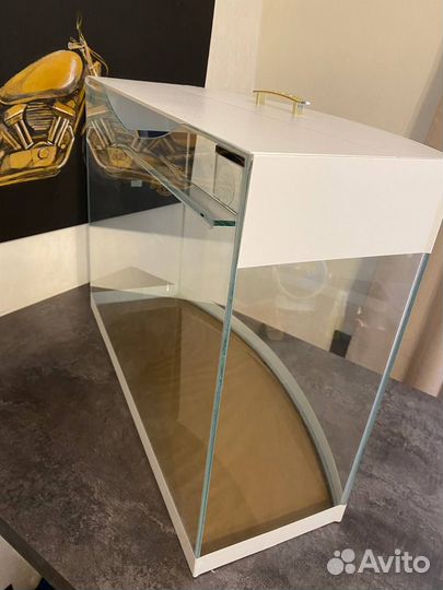 Аквариум полукруглый 60 литров с крышкой