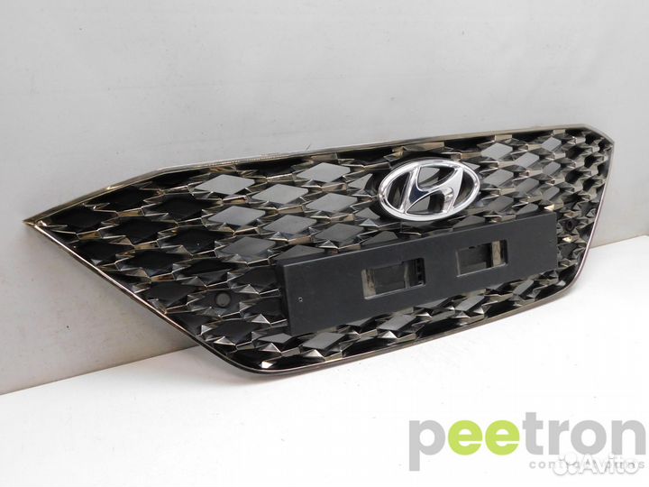 Б/У Б/У Решетка радиатора б/у Рестайлинг с 2020г