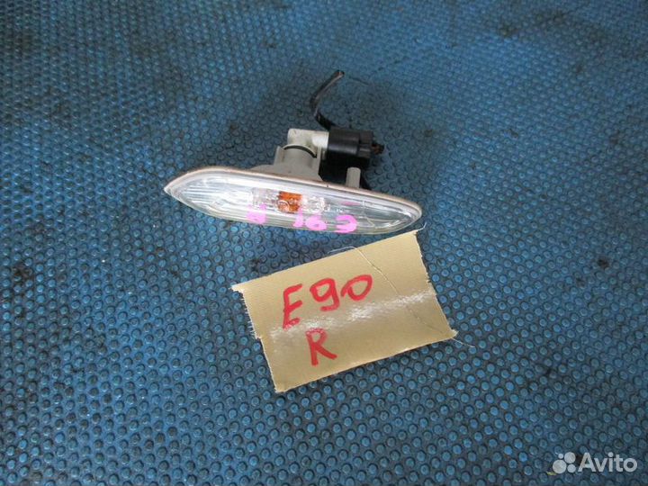 Поворотник BMW 3-series E91 N46B20 Право