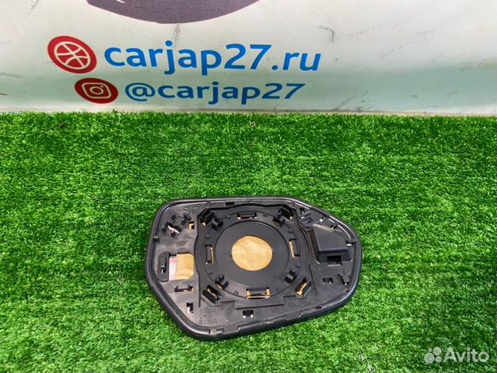 Полотно зеркала(3) переднее левое Toyota Sienta
