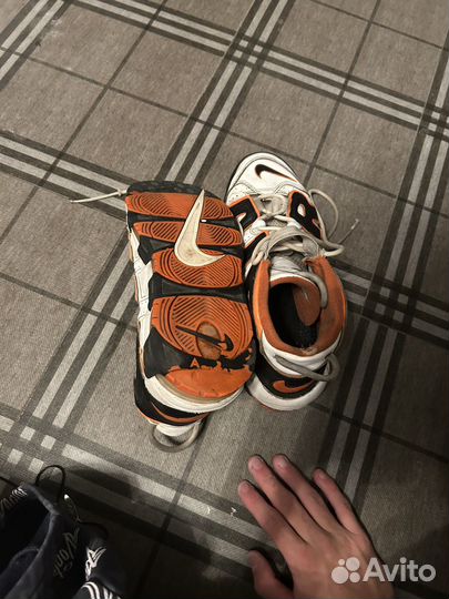 Nike air more uptempo