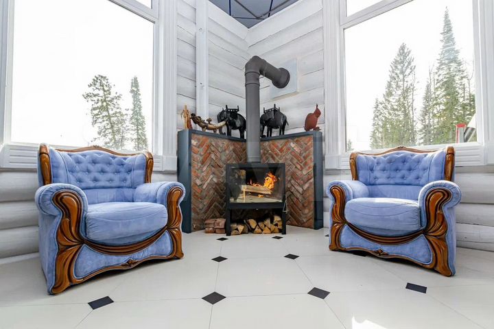 Дом 340 м² на участке 4 га