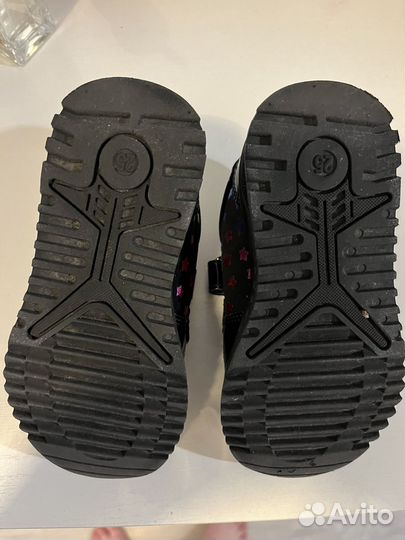 Кроссовки для девочки