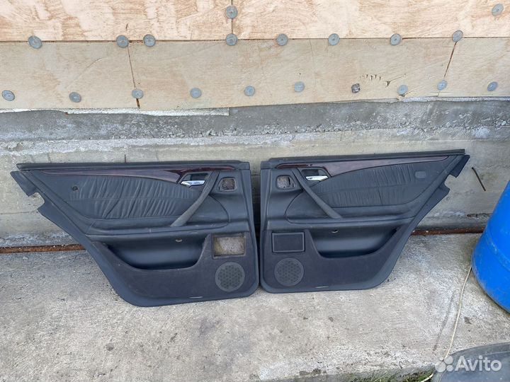 Обшивки на 210 mercedes