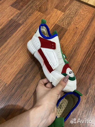 Продам кеды 35 размер