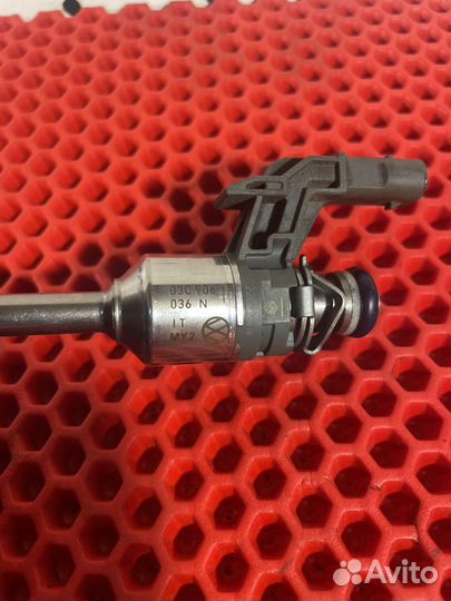 Форсунка инжекторная электрическая VW Tiguan