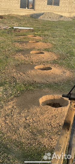 Бурение ям под столбы