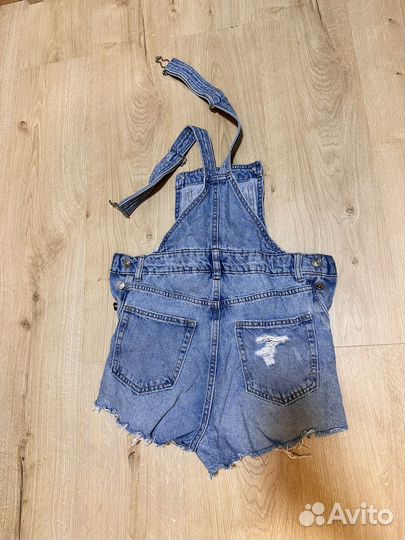 Джинсовый комбинезон