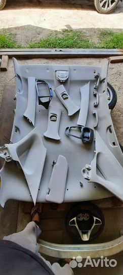 Потолок на Веста седан