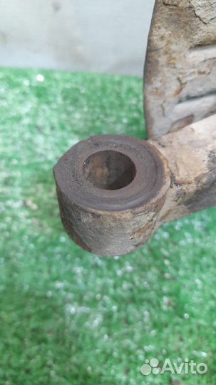 Кулак поворотный передний левый Chevrolet Lacetti